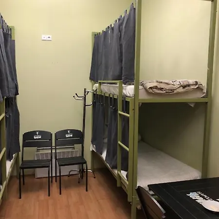 Greek Hostel אכסניה