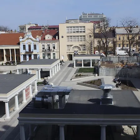 Greek Hostel بيت شباب