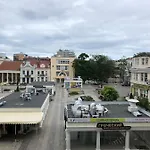 グリーク ホテル ホステル