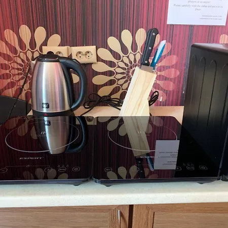 Greek Hostel אכסניה אודסה